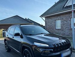 Schwarz Gebraucht 2018 Jeep Cherokee SUV | 17.000 € (Teuer)