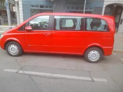Rot Gebraucht 2009 Mercedes Viano Van / Kleinbus | 14.500 €