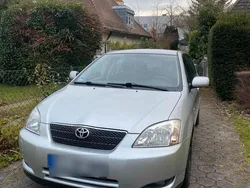 Grau Gebraucht 2003 Toyota Corolla Kleinwagen | 3.100 € (Fairer Preis)