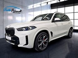 Alpinweiss iii Gebraucht 2024 BMW X5 M Sport SUV | 75.999 € (Superpreis)