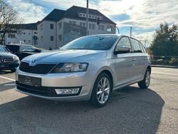Silber Gebraucht 2016 Skoda Rapid Joy Kombi | 9.590 € (Fairer Preis)