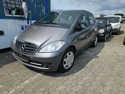 Grau Gebraucht 2011 Mercedes A180 Elegance Limousine | 4.800 € (Superpreis)