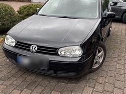 Schwarz Gebraucht 1998 VW Golf IV Highline Kleinwagen | 1.000 € (Guter Preis)