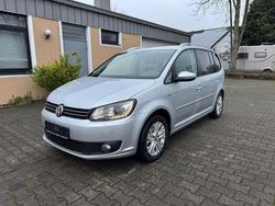 Silber Gebraucht 2013 VW Touran Life Van / Kleinbus | 6.600 € (Etwas zu teuer)