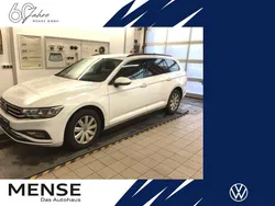 Gletscherweiß Gebraucht 2023 VW Passat Business Kombi | 26.985 € (Superpreis)