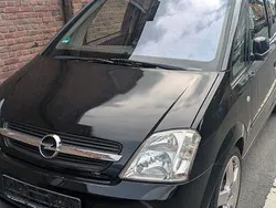 Schwarz Gebraucht 2005 Opel Meriva Van / Kleinbus | 700 € (Superpreis)