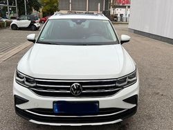 Weiß Gebraucht 2022 VW Tiguan Elegance SUV | 32.000 € (Fairer Preis)