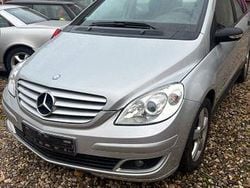 Silber Gebraucht 2006 Mercedes B180 Van / Kleinbus | 4.500 € (Guter Preis)