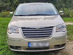 Gold Gebraucht 2009 Chrysler Grand Voyager Limited Van / Kleinbus | 7.499 € (Guter Preis)