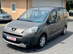 Gebraucht 2009 Peugeot Partner Tepee Premium Van / Kleinbus | 2.399 € (Superpreis)