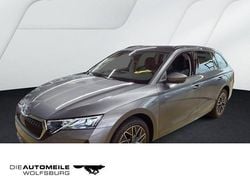 Graphitegrau metallic Gebraucht 2025 Skoda Octavia Tour Kombi | 32.850 € (Guter Preis)