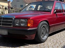 Rot Gebraucht 1989 Mercedes 190 Limousine | 10.950 €