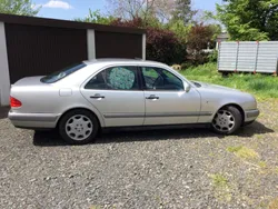 Mercedes 320