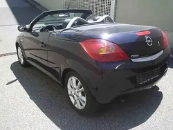 Schwarz Gebraucht 2008 Opel Tigra Cabrio | 1.890 € (Fairer Preis)
