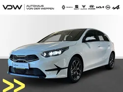 Weiß Neu 2025 Kia Ceed Spirit Limousine | 30.300 € (Fairer Preis)