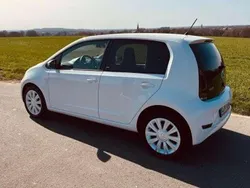 Weiß Gebraucht 2017 VW up! Sound Kleinwagen | 8.900 € (Fairer Preis)