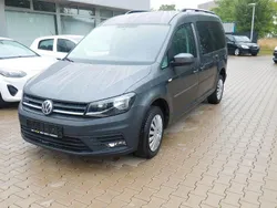 Grau Gebraucht 2019 VW Caddy Maxi Trendline Van / Kleinbus | 21.465 € (Teuer)