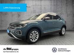 Blau Gebraucht 2024 VW T-Roc Style SUV | 28.990 € (Fairer Preis)