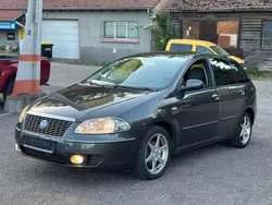 Grau Gebraucht 2006 Fiat Croma Kombi | 500 €