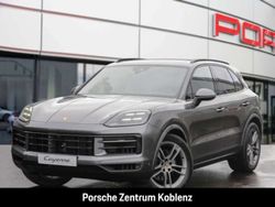 Quarzitgraumetallic Gebraucht 2025 Porsche Cayenne SUV | 116.500 €