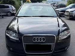Grau Gebraucht 2006 Audi A4 Kombi | 2.500 € (Superpreis)