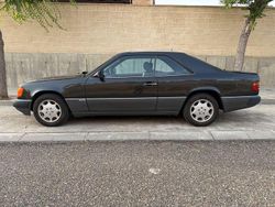 Grau Gebraucht 1992 Mercedes 230 | 6.600 €