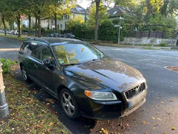 Blau Gebraucht 2008 Volvo V70 Kombi | 2.950 €