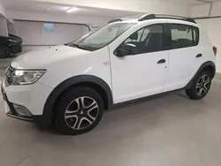 Weiß Gebraucht 2018 Dacia Sandero Celebration Kleinwagen | 7.800 € (Guter Preis)