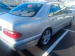 Grau Gebraucht 2001 Mercedes 240 Limousine | 3.800 €