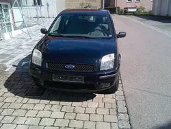 Schwarz Gebraucht 2005 Ford Fusion Van / Kleinbus | 1.850 € (Fairer Preis)
