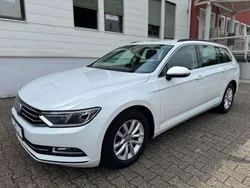 Weiß Gebraucht 2019 VW Passat Comfortline Kombi | 11.590 € (Fairer Preis)