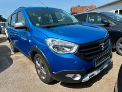 Blau Gebraucht 2016 Dacia Lodgy Stepway Van / Kleinbus | 7.990 € (Superpreis)