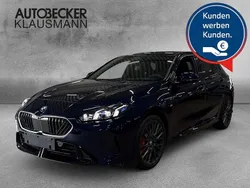 Blau Neu 2025 BMW 120 M Sport Kleinwagen | 44.990 € (Etwas zu teuer)