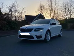 Weiß Gebraucht 2013 Skoda Octavia RS Kombi | 11.500 € (Guter Preis)