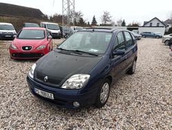 Blau Gebraucht 2002 Renault Scénic Privilege Van / Kleinbus | 699 € (Superpreis)