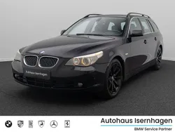 Black sapphire metallic Gebraucht 2007 BMW 530 Kombi | 3.999 € (Guter Preis)