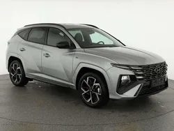 Shimmering silver metallic Neu 2025 Hyundai Tucson N Line SUV | 34.084 € (Guter Preis)