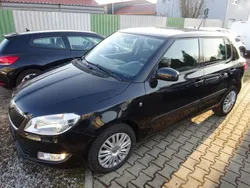 Schwarz Gebraucht 2010 Skoda Fabia Ambiente Limousine | 2.990 € (Guter Preis)