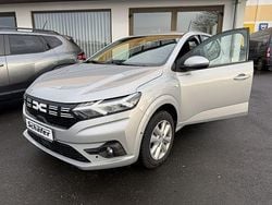 Grau Gebraucht 2024 Dacia Sandero Expression Limousine | 13.555 € (Superpreis)
