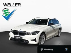 Alpinweiss iii (weiß) Gebraucht 2021 BMW 330e Shadowline Kombi | 29.390 € (Guter Preis)