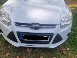 Weiß Gebraucht 2013 Ford Focus Kombi | 4.450 € (Fairer Preis)