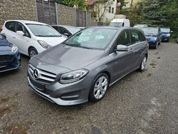 Grau Gebraucht 2016 Mercedes B180 Van / Kleinbus | 11.900 € (Guter Preis)