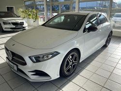 Weiß Gebraucht 2019 Mercedes A180 AMG line Limousine | 21.999 € (Fairer Preis)