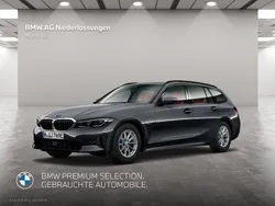 Grau Gebraucht 2022 BMW 330e Sport Line Kombi | 29.306 € (Guter Preis)