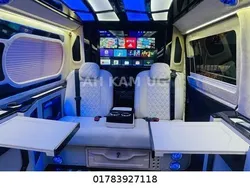 Silber Gebraucht 2013 VW T5 LOUNGE Van | 33.800 €