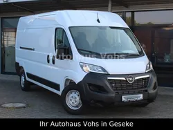 Weiß Gebraucht 2023 Opel Movano Van | 30.970 € (Etwas zu teuer)
