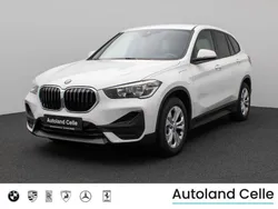 Weiß Gebraucht 2021 BMW X1 Advantage SUV | 22.999 € (Guter Preis)