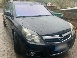 Schwarz Gebraucht 2006 Opel Signum Sport Kombi | 2.200 € (Fairer Preis)