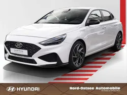 Weiss Gebraucht 2023 Hyundai i30 N Line Limousine | 22.890 € (Etwas zu teuer)