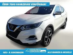 Pearl weiß Gebraucht 2017 Nissan Qashqai Tekna+ SUV | 19.242 € (Etwas zu teuer)